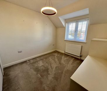 3 bedroom detached house to rent - Photo 3