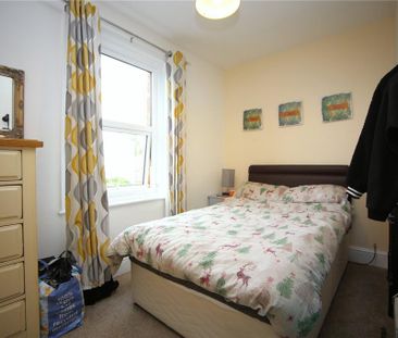 4 bedroom semi-detached house to rent - Photo 5