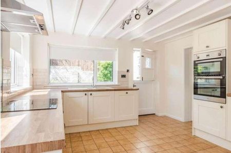 Wymondham, Norwich, NR18 - Photo 5