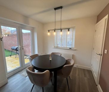 3 bedroom detached house to rent - Photo 5