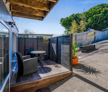 Fully Furnished in central location - Photo 6