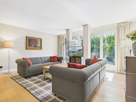 HOCHWERTIG MÖBLIERT, AN ZENTRALER LAGE - Foto 2