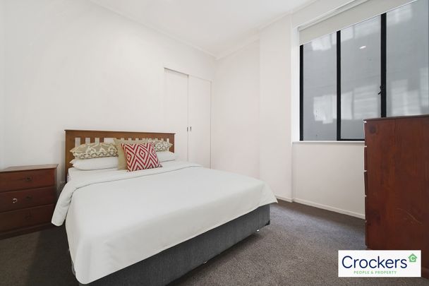 Victoria City - Opposite Sky Tower - Carpark available - Photo 1