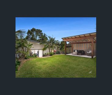 COASTAL COMFORT WITH AMPLE PARKING SPACE - Photo 5