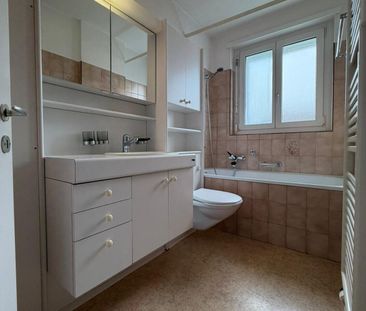 Gemütliche 3.5-Zimmerwohnung mit Balkon und Lift in Ostermundigen - Photo 2