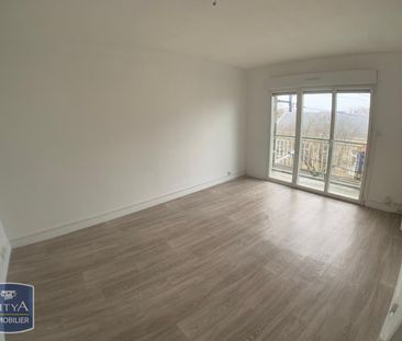 Location Appartement 4 pièces 64m² CHATEAUROUX 36000 - Photo 2