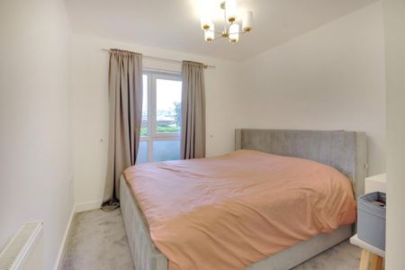 2 bedroom flat to rent - Photo 4