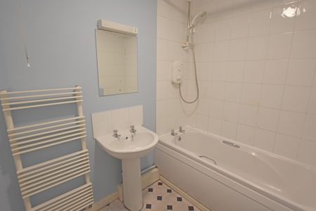 3 Bedroom Flat - Photo 5
