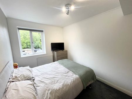 Stanhope Drive (room 2), Horsforth, Leeds - Photo 2