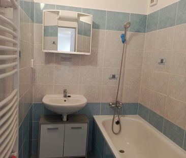 Pronájem bytu 3+1 94 m², Pražská tř. 953, České Budějovice - Fotografie 3