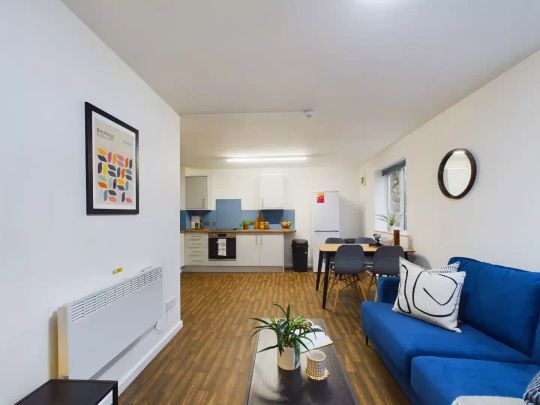 3 Bedroom House - Photo 1