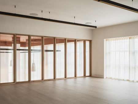 3 bedroom flat to rent - Photo 2