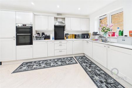 3 bedroom detached house to rent - Photo 5