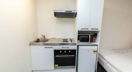 Central Studio Apartment on The Terrace - Photo 3