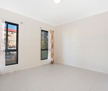 28 Hill Street, Dulwich Hill NSW 2203 - House For Rent | Domain - Photo 2