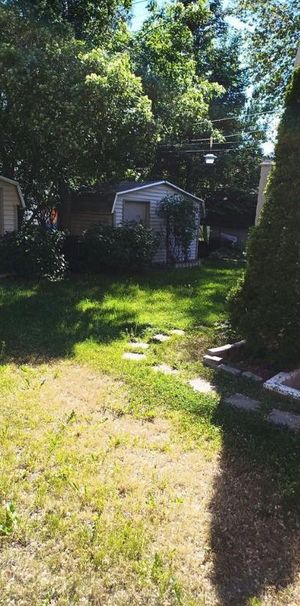 5 1/2 rez-de-chaussée à louer - Photo 1