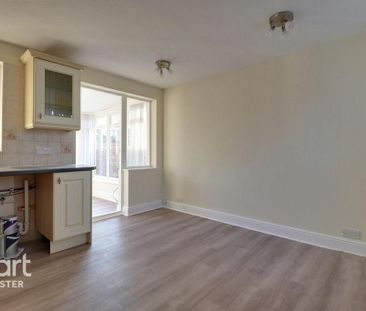 1 bedroom semi-detached house to rent - Photo 5