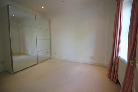 3 bedroom townhouse to rent - Photo 2