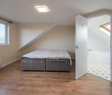 4 bedroom semi-detached bungalow to rent - Photo 5