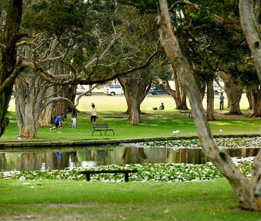 Furnished One Bedroom Apartment Located in the Heart of Kensington - Photo 5