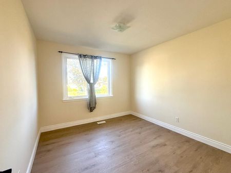 For Lease - 1298 Minden Street Unit# Main, Oshawa, Ontario - Photo 4