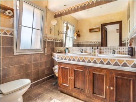 4 room luxury Villa for rent in Marbella, Spain - Photo 2