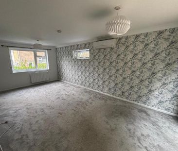 3 bedroom detached house to rent - Photo 3