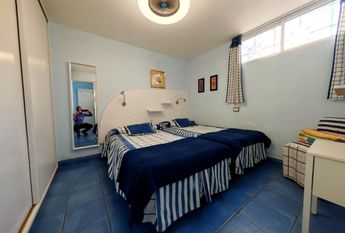 Maspalomas, Canary Islands 35100