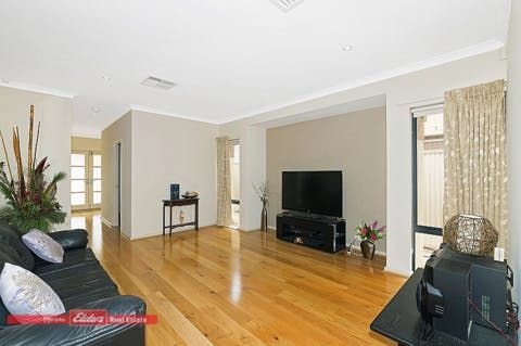 BEAUTIFUL HOME IN HARRINGTON WATERS! - Photo 1