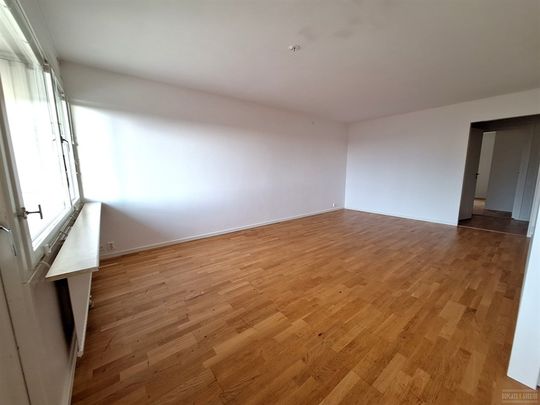 Karlslättsv 5 B - Photo 1