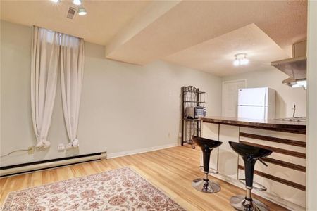 For Lease - 2458 NEWPORT Street Unit# Lower, Burlington, Ontario - Photo 4