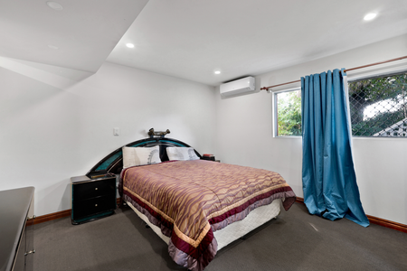 BEAUTIFUL 2-STOREY HOME IN BEACONSFIELD AVAILABLE NOW - Photo 5