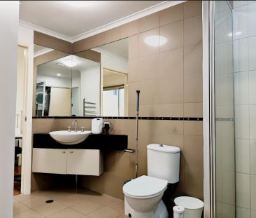 7/43-51 Jeffcott St, Melbourne - Photo 6