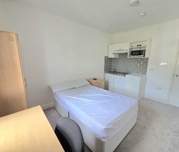 Worthing Road, Southsea - Photo 2