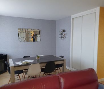 Location Appartement 3 pièces 58m² - Photo 2