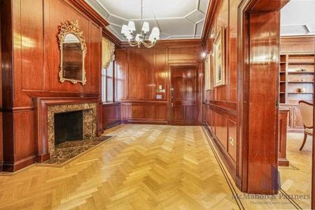 Cumberland House Kensington High Street, London, W8 - Photo 3