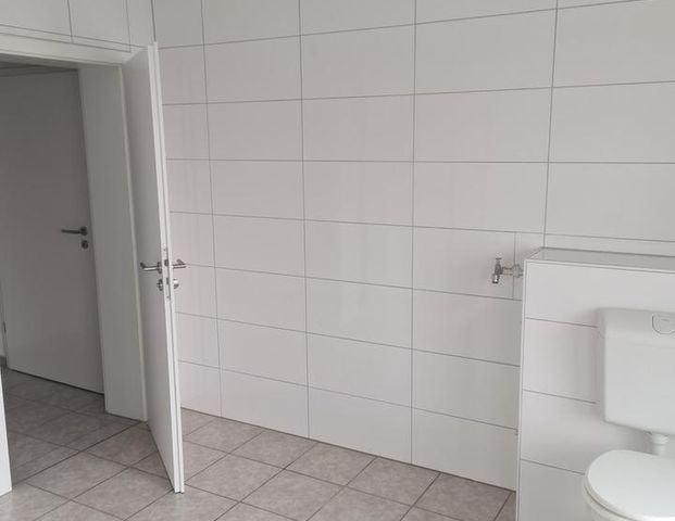 Erdgeschoss- Wohnung + EBK in Sinntal-Weiperz - Photo 1