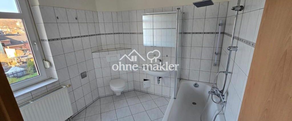 Sehr schöne 3-Raum Maisonette Wohnung mit Einbauküche im EG - Foto 1