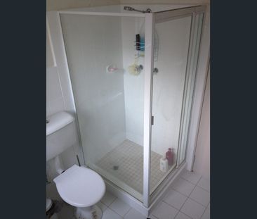 Bright & Spacious One Bedroom Apartment in an Unbeatable Location - Photo 6