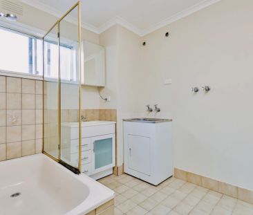 2Bedrooms, 1Bathrooms - Photo 6