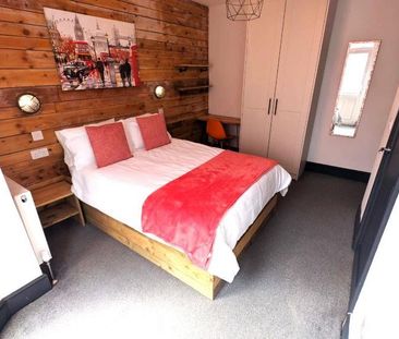 1 bedroom in a house share to rent - Photo 2