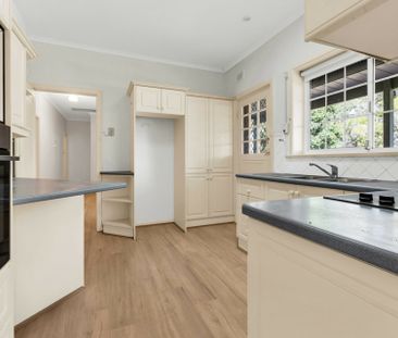 24 Arcoona Avenue, Rostrevor SA, Belconnen - Photo 5
