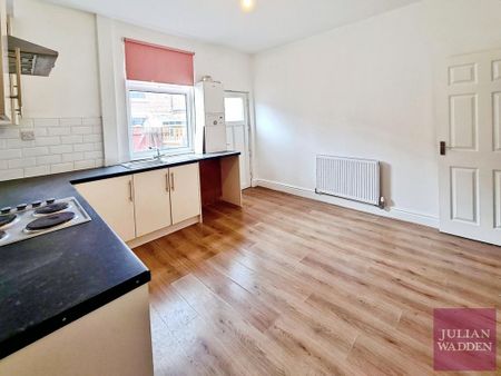 2 bedroom terraced house to rent - Photo 5