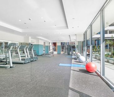 Beautiful One Bed with Large Study Room and Balcony! Ready Now! - Photo 3