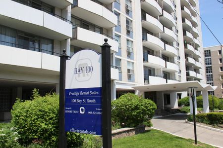 Bay 100 Apartments - Photo 4