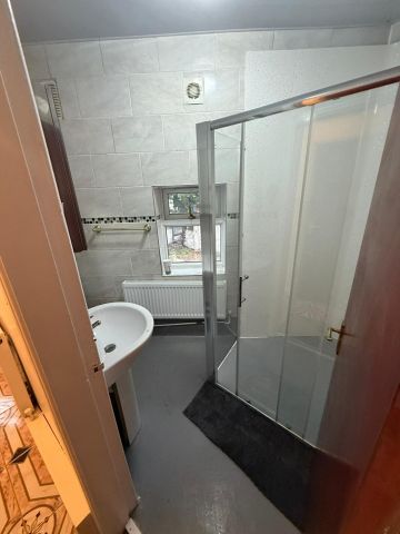 3 Bed Flat, Bristol Road, B29 - Photo 2