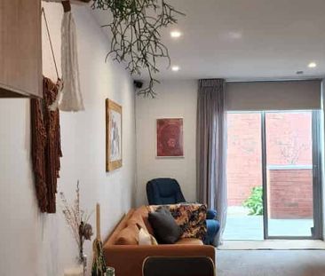 Executive Fully Furnished Two Bedroom Home! - Photo 3