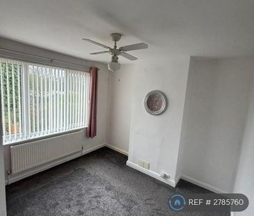 3 bedroom semi-detached house to rent - Photo 3