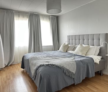 Lomvägen, Sollentuna - Photo 3