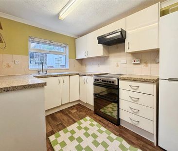 2 bedroom terraced house to rent - Photo 6